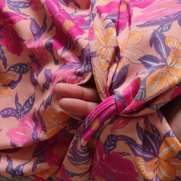 NWT Old Navy Size Medium Floral Tankini Swim Top - Picture 10 of 15